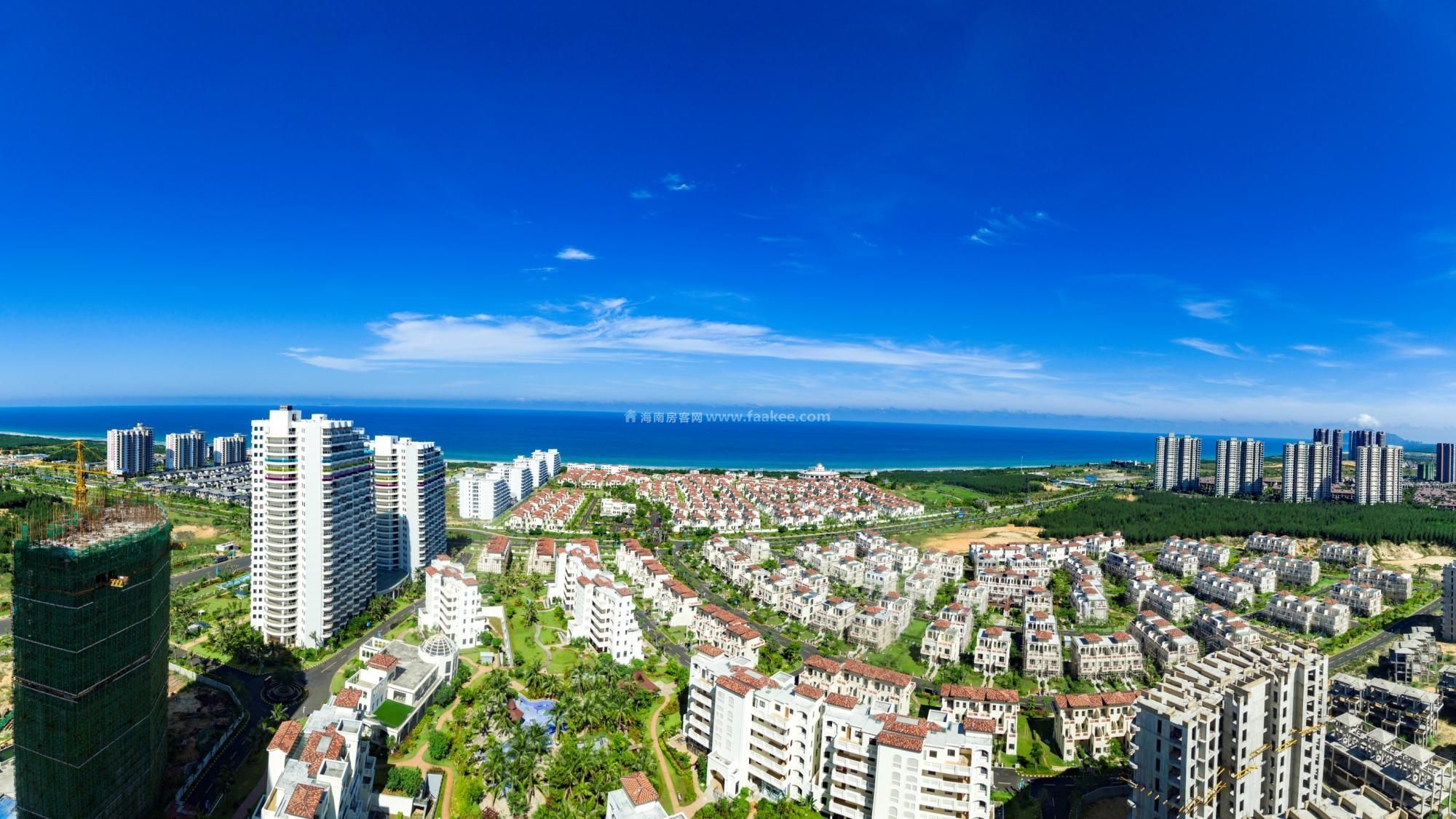 楼盘动态 新房动态 项目简介:世茂怒放海地处文昌市的东海岸,月亮湾