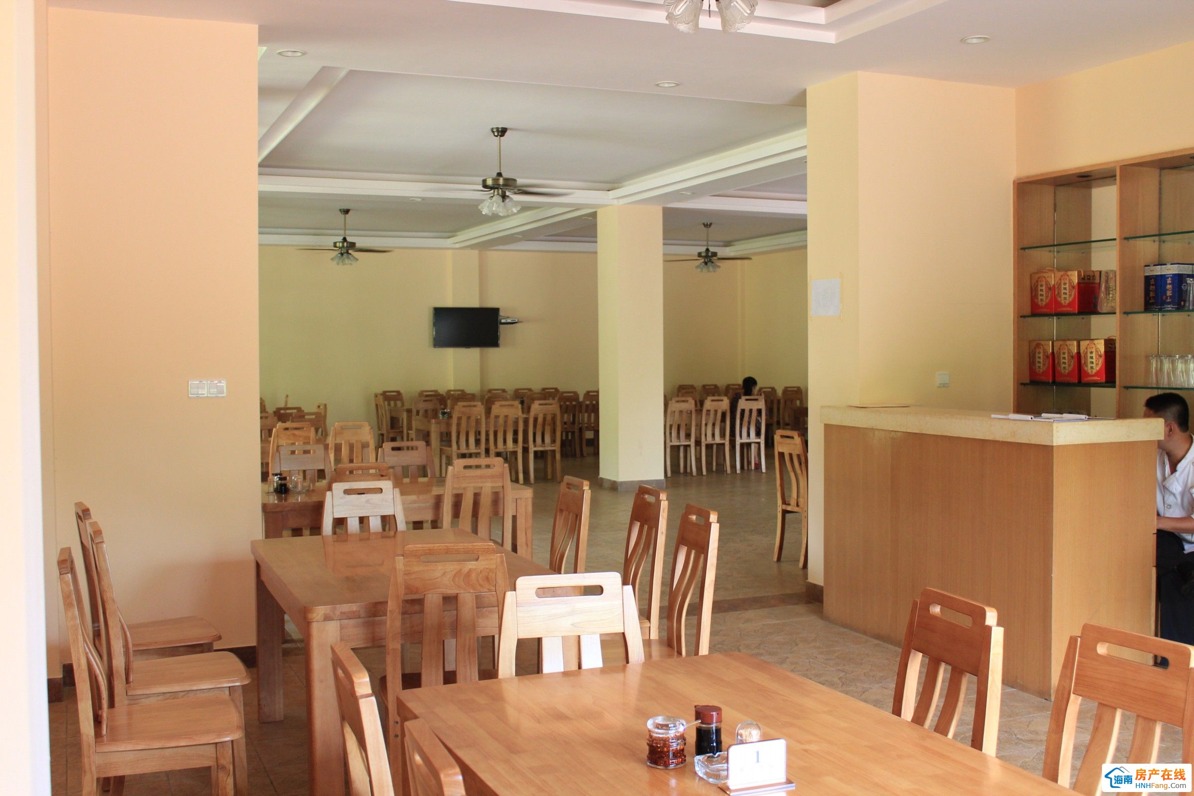 庄主餐厅内部