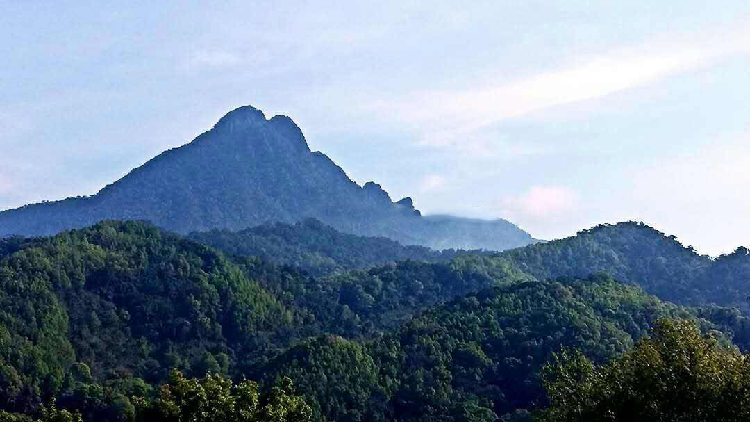 梅州五指山(广东省旅游必去十大景点)