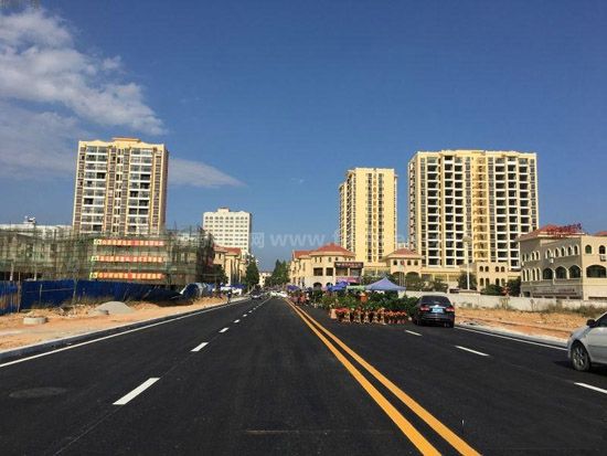 天然温室之华信广场-楼盘导购-资讯-昆明站km.hifkw.com