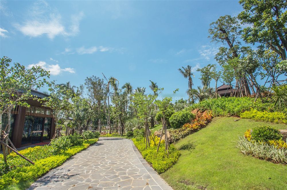 海口孔雀山沁源汇项目一期别墅组团在售 总结360万/套起