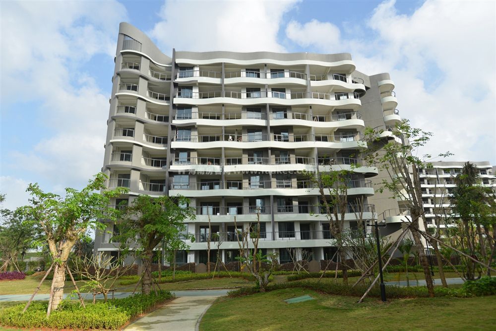 琼海融创博鳌金湾项目在售房源建面95-149平 总价约450-500万/套