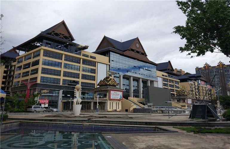 浩宇泼水商业广场