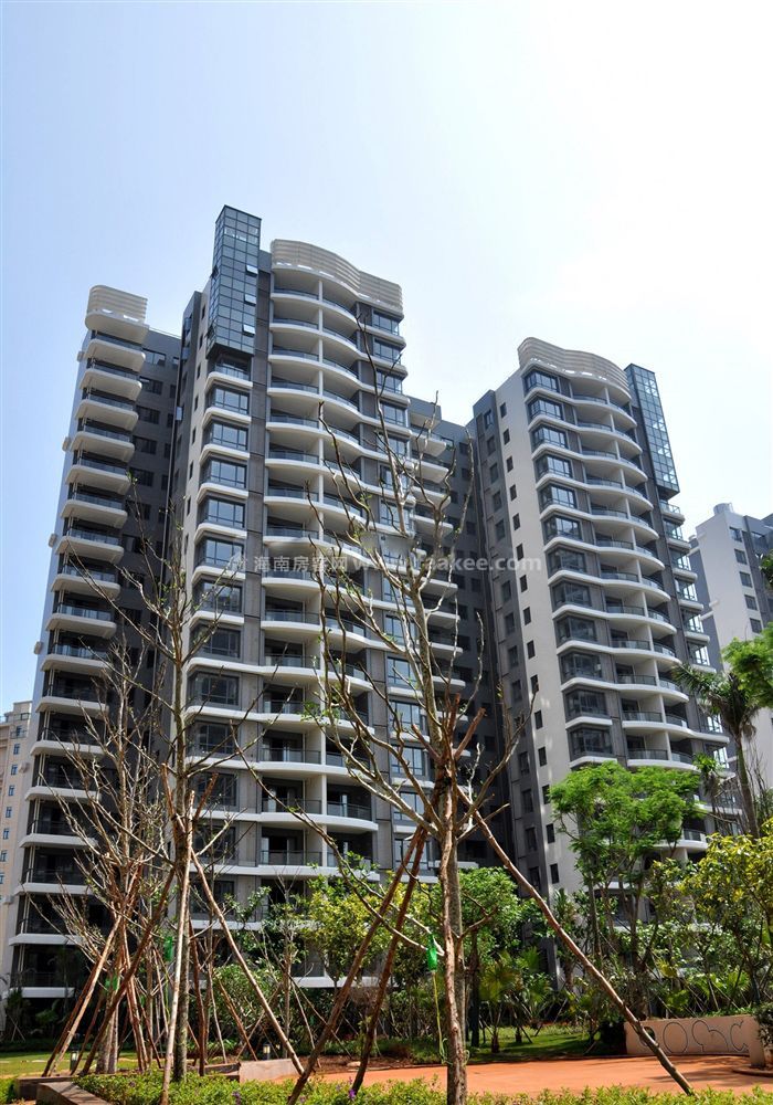 海口大华锦绣海岸二至三房户型在售,均价17000元/㎡