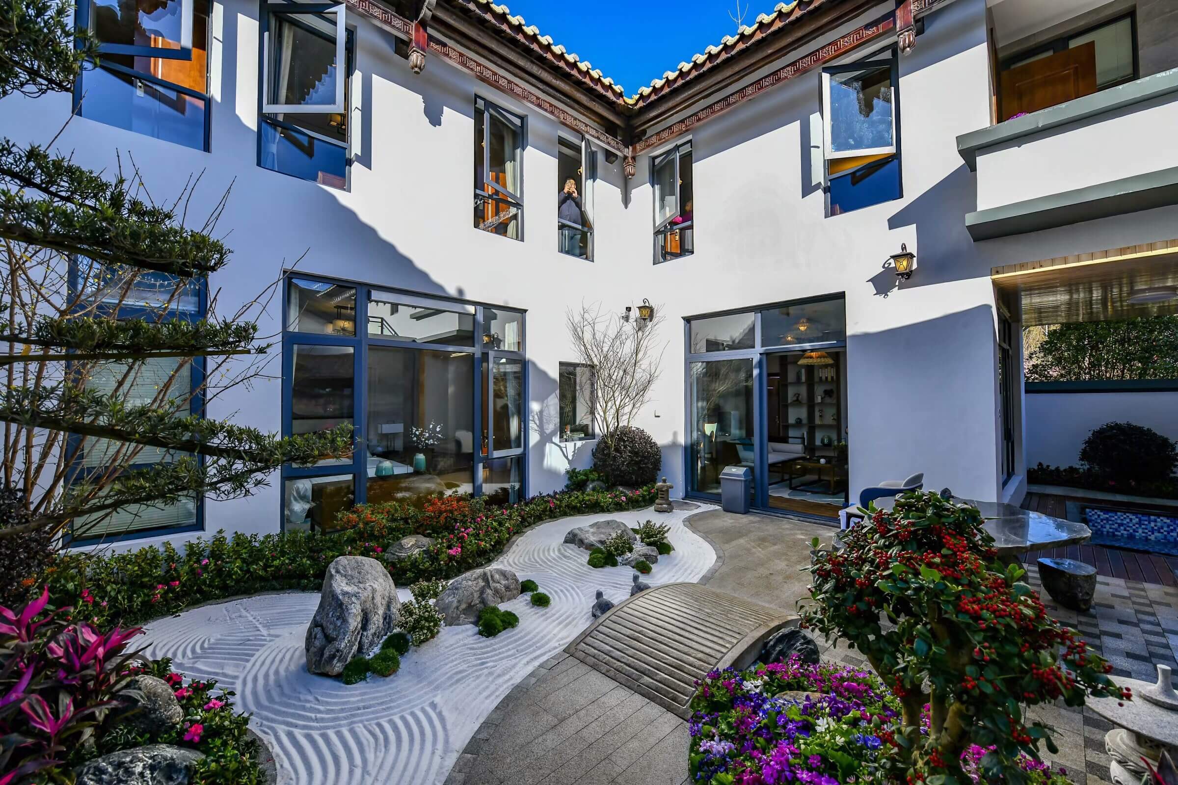 腾冲启迪冰雪小镇