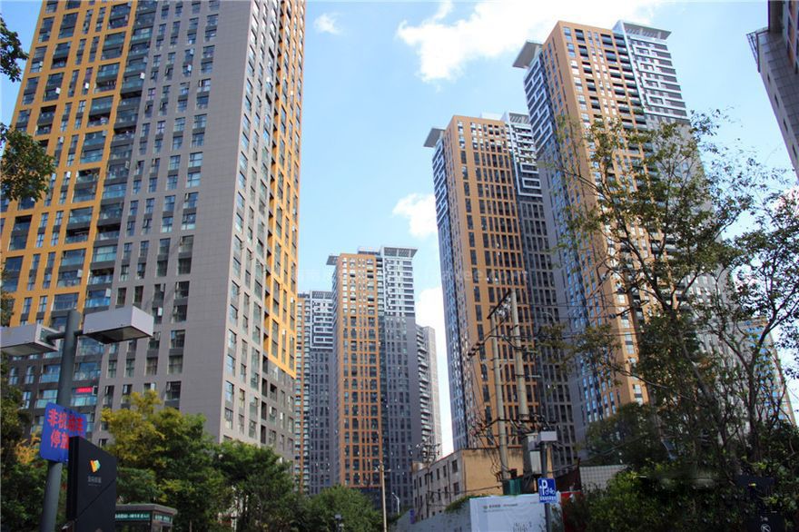 昆明金尚俊园高层瞰景住宅在售 非毛坯,公共部分简单装修交付.