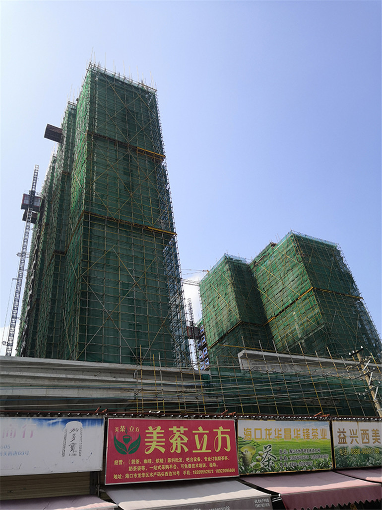 海口海湾花园项目为高层板楼,均价17600元/㎡